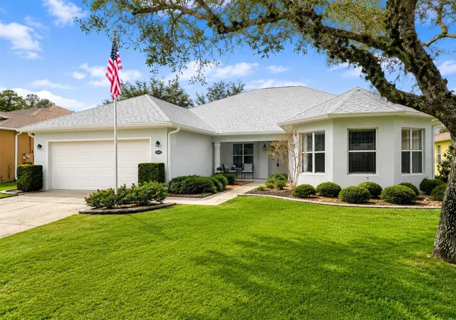Homes for sale in Leesburg, FL | 26821 Augusta Springs Cir, Leesburg, FL 34748 | MLS# G5114644