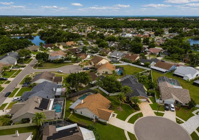 49th image of 12008 Peony Ct, Tampa, FL 33635 | MLS# TB8525902