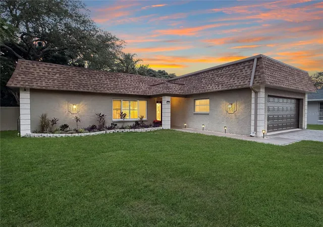 3rd image of 1011 Winding Oaks Dr, Palm Harbor, FL 34683 | MLS# TB8525903