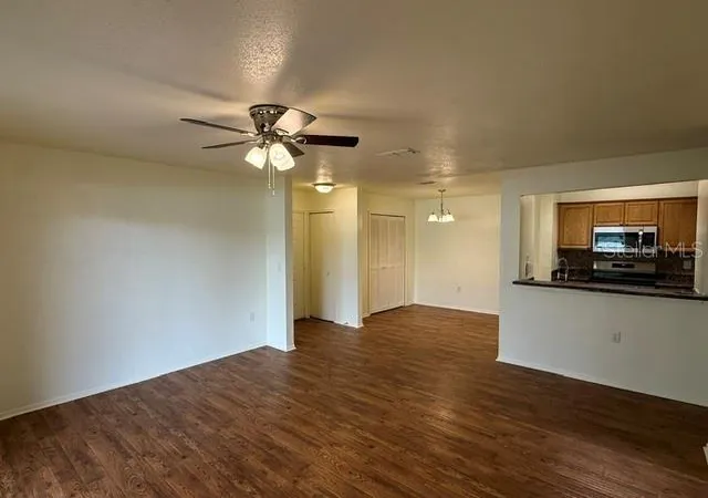 2nd image of 3705 Sw 27th St #916, Gainesville, FL 32608 | MLS# OM727925