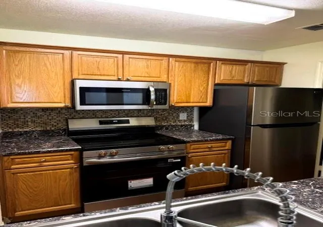 3rd image of 3705 Sw 27Th St #916, Gainesville, FL 32608 | MLS# OM727925