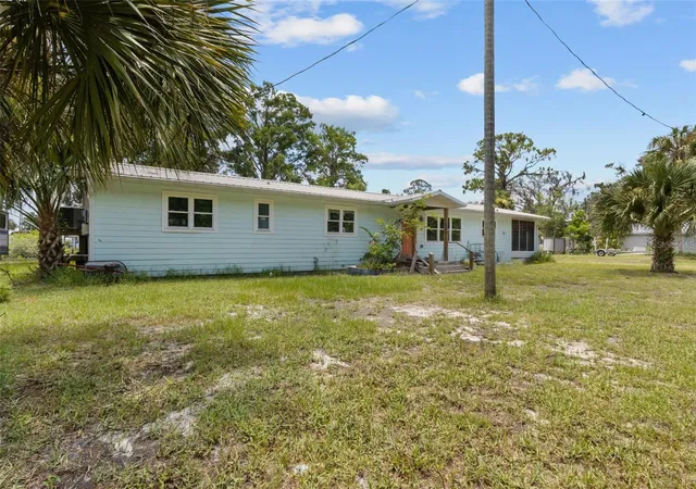 Homes for sale in Suwannee, FL | 306 Se 256 St, Suwannee, FL 32692 | MLS# GC541687