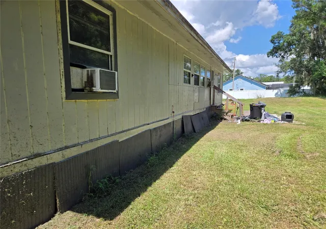 Homes for sale in Oviedo, FL | 1981 N County Road 426, Oviedo, FL 32765 | MLS# O6422318