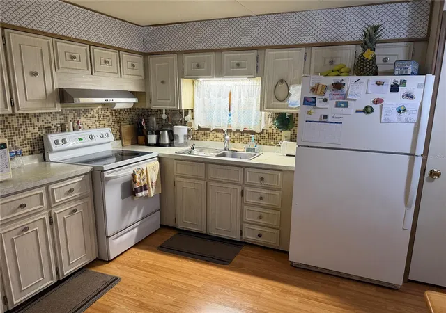 Homes for sale in Holiday, FL | 2044 Hoyle Dr, Holiday, FL 34691 | MLS# TB8525910
