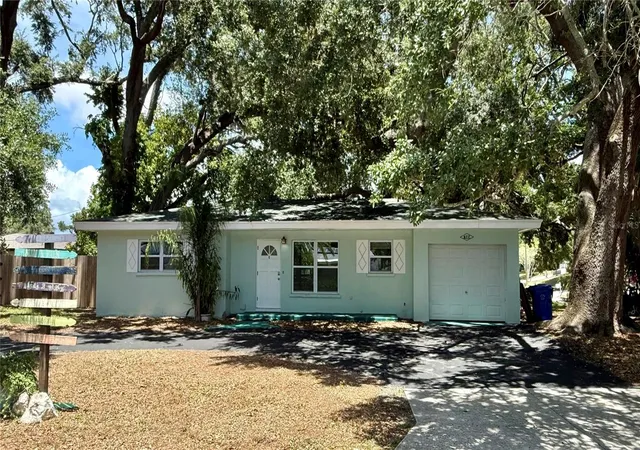Homes for sale in Dunedin, FL | 677 Oakwood Dr, Dunedin, FL 34698 | MLS# TB8525914