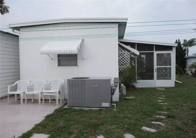 Homes for sale in Holiday, FL | 4024 Reggie Dr, Holiday, FL 34691 | MLS# TB8525920