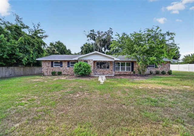 Photo 1 of Single family home for sale at 2421 Ne 57th Place, Ocala, FL 34479 | MLS# OM727930 | Listing updated on 2026-09-08