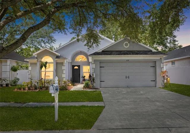 Homes for sale in Valrico, FL | 614 Somerstone Dr, Valrico, FL 33594 | MLS# TB8525933