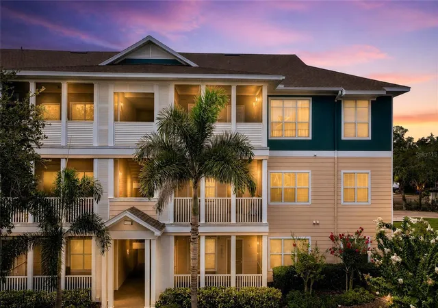 2nd image of 4802 51st St W, BRADENTON, FL 34210