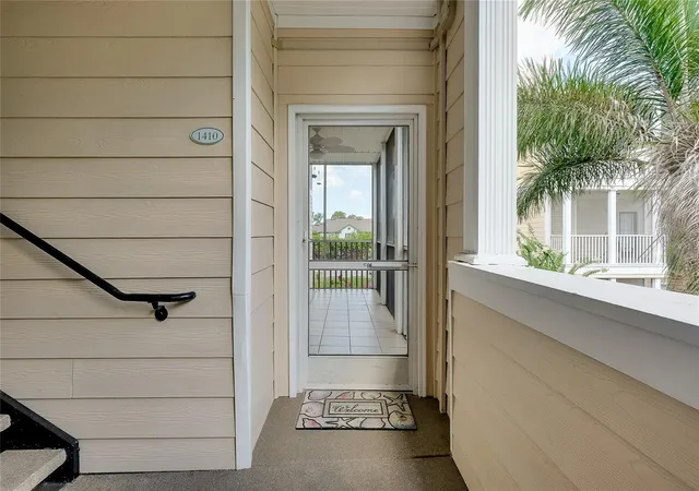 3rd image of 4802 51st St W, BRADENTON, FL 34210
