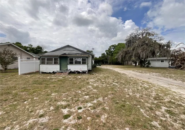 Homes for sale in Auburndale, FL | 109 Palencia Rd, Auburndale, FL 33823 | MLS# L4963268