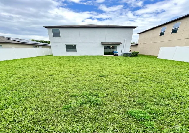 Photo 3 of Single family home for sale at 14832 Crescent Rock Dr, Wimauma, FL 33598 | MLS# TB8525947 | Listing updated on 2026-10-02