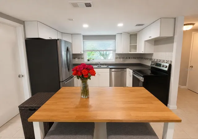 Photo 4 of Single family home for sale at 10124 Holly Dr, Port Richey, FL 34668 | MLS# TB8525950 | Listing updated on 2026-08-16
