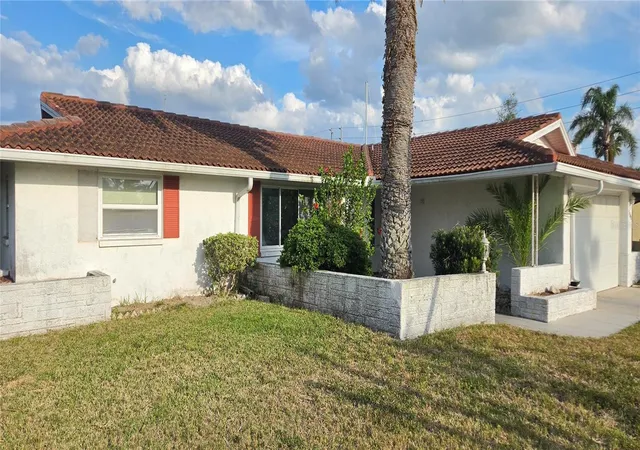 Homes for sale in New Port Richey, FL | 5308 Pilots Pl, New Port Richey, FL 34652 | MLS# W7887338