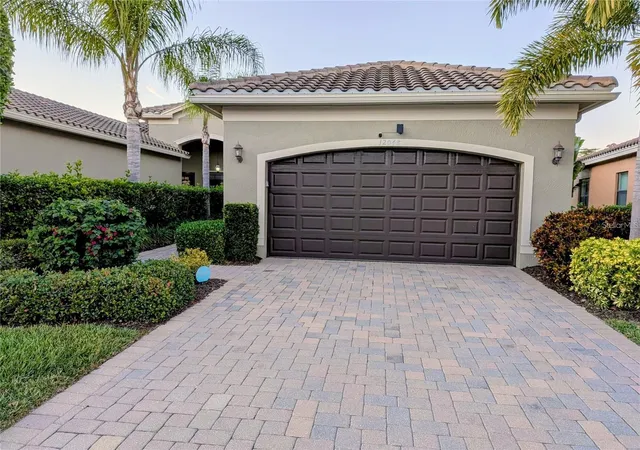 Homes for sale in Fort Myers, FL | 12048 Five Waters Cir, Fort Myers, FL 33913 | MLS# A4699032