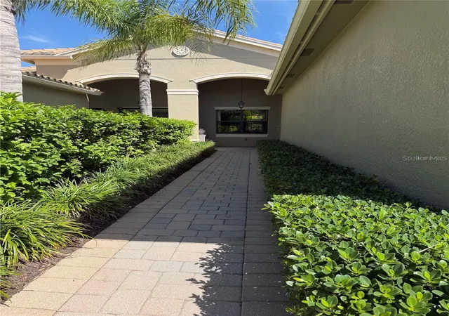 Homes for sale in Fort Myers, FL | 12048 Five Waters Cir, Fort Myers, FL 33913 | MLS# A4699032
