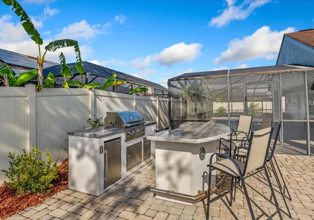 Photo 3 of Single family home for sale at 2821 Lone Feather Dr, Orlando, FL 32837 | MLS# O6422369 | Listing updated on 2026-10-08