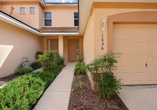 1st image of 1636 W Spring Meadow Loop, Lecanto, FL 34461 | MLS# OM727939