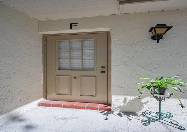 4th image of 1333 Shady Pine Wy #F, Tarpon Springs, FL 34688 | MLS# TB8525963