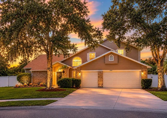 1st image of 1004 Muirfield Ct, Oviedo, FL 32765 | MLS# O6422375