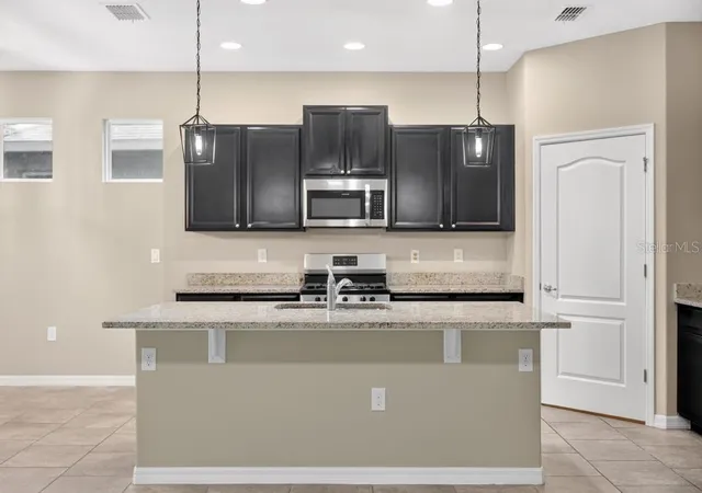 3rd image of 736 E Victoria Trails Blvd, Deland, FL 32724 | MLS# O6422380