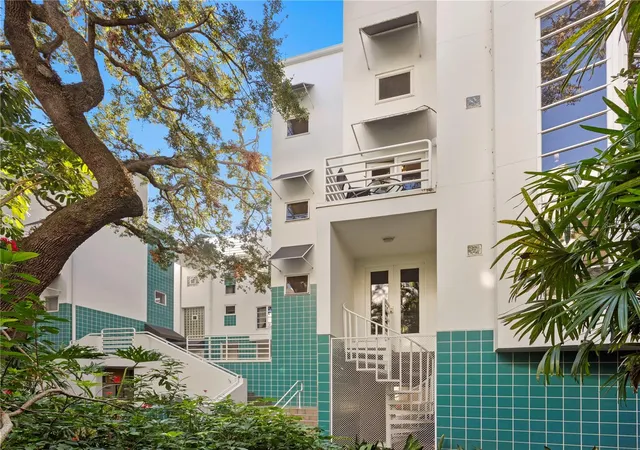 Homes for sale in Tampa, FL | 4950 Bayshore Blvd #13C, Tampa, FL 33611 | MLS# TB8525970