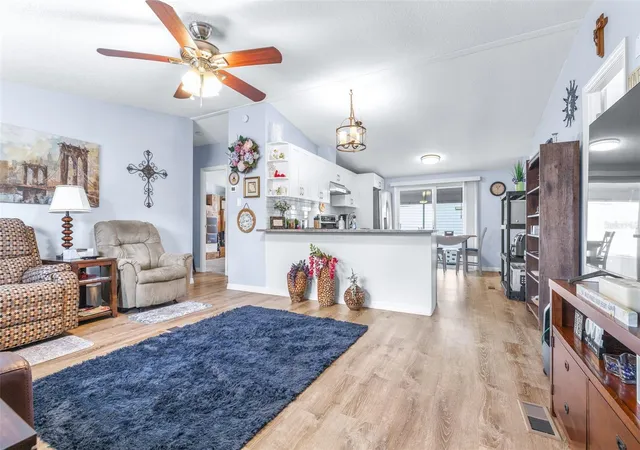 5th image of 3041 Short Leaf St, Wesley Chapel, FL 33543 | MLS# L4963271