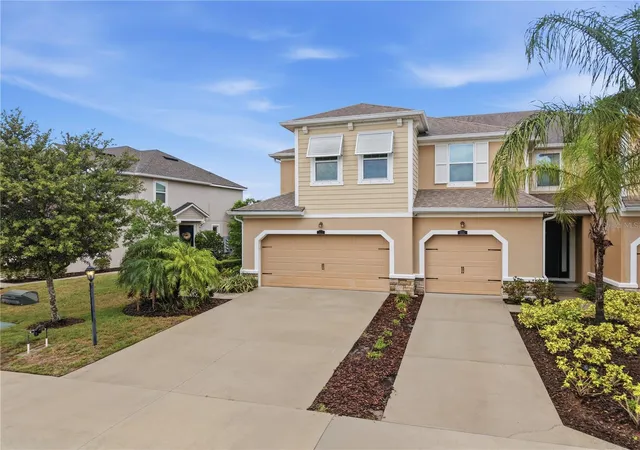 Photo 2 of Townhouse for sale at 5553 Pleasantview Ct, Bradenton, FL 34211 | MLS# A4699058 | Listing updated on 2026-09-07
