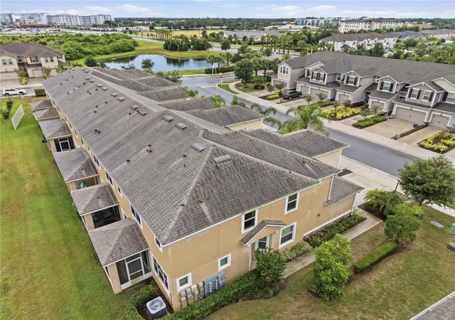 Photo 3 of Townhouse for sale at 5553 Pleasantview Ct, Bradenton, FL 34211 | MLS# A4699058 | Listing updated on 2026-09-07