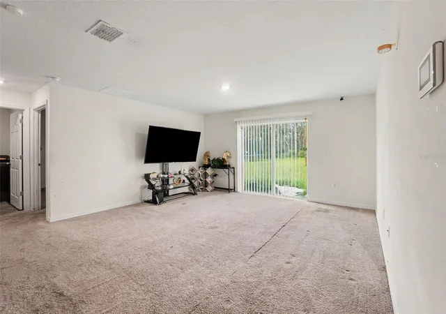 Photo 4 of Single family home for sale at 305 Bowfin Dr, Kissimmee, FL 34759 | MLS# TB8525992 | Listing updated on 2026-08-28