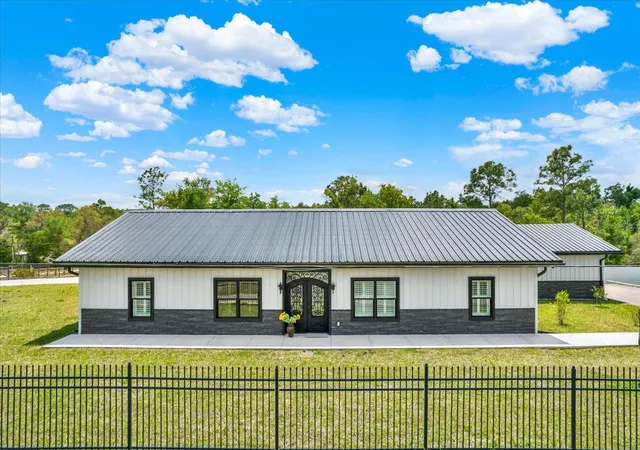 Homes for sale in Webster, FL | 34370 Richardson Blvd, Webster, FL 33597 | MLS# W7887342