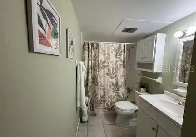 5th image of 1700 Sw 16Th Ct #A5, Gainesville, FL 32608 | MLS# GC541698