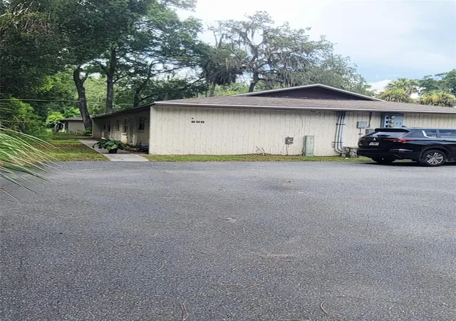 Homes for sale in Crystal River, FL | 753 Ne 9Th St, Crystal River, FL 34428 | MLS# W7887343