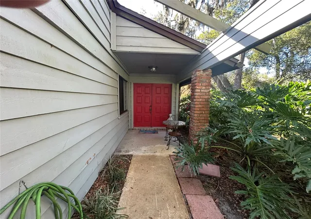 2nd image of 906 Village Green Rd, Deland, FL 32720 | MLS# V4950039