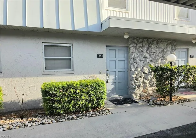 5th image of 6777 Winkler Rd #134, Fort Myers, FL 33919 | MLS# C7528065