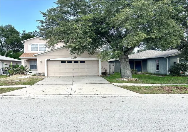 Photo 1 of Single family home for sale at 504 Maple Pointe Dr, Seffner, FL 33584 | MLS# TB8526001 | Listing updated on 2026-09-20
