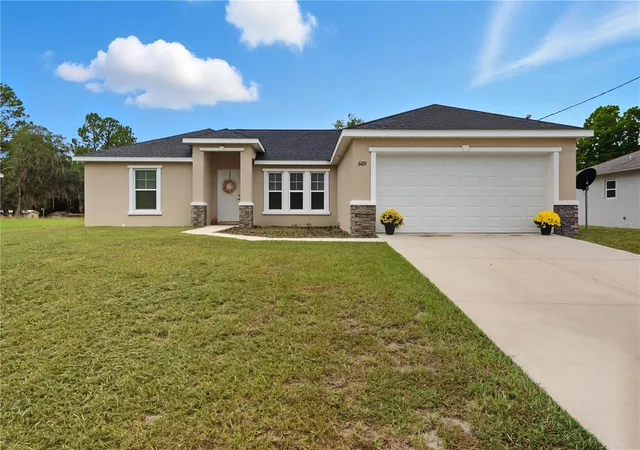 Photo 1 of Single family home for sale at 6651 Sw 151st Loop, Ocala, FL 34473 | MLS# OM727945 | Listing updated on 2026-10-01