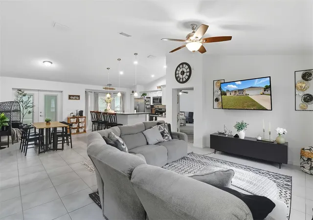 Photo 3 of Single family home for sale at 6651 Sw 151st Loop, Ocala, FL 34473 | MLS# OM727945 | Listing updated on 2026-10-01