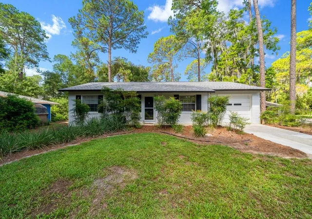 Homes for sale in Paisley, FL | 26550 Fishermans Rd, Paisley, FL 32767 | MLS# G5114672