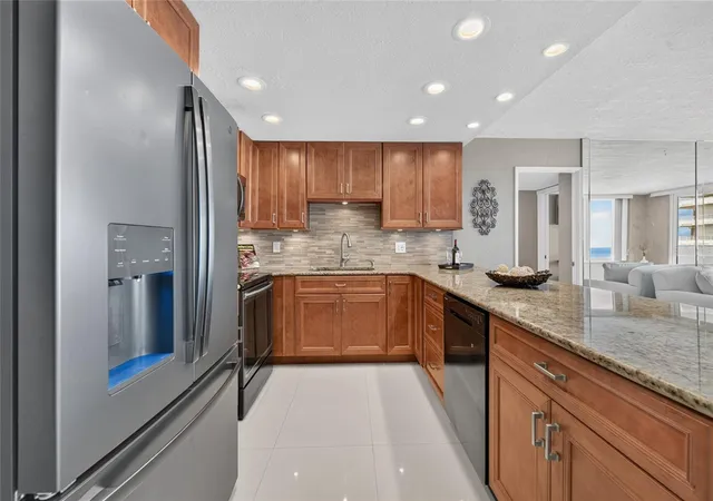 4th image of 2947 S Atlantic Ave #1706, Daytona Beach, FL 32118 | MLS# V4950040