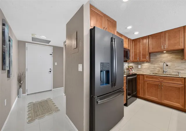5th image of 2947 S Atlantic Ave #1706, Daytona Beach, FL 32118 | MLS# V4950040