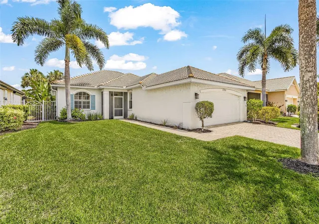 Photo 2 of Single family home for sale at 17762 Courtside Landings Cir, Punta Gorda, FL 33955 | MLS# C7528067 | Listing updated on 2026-07-20