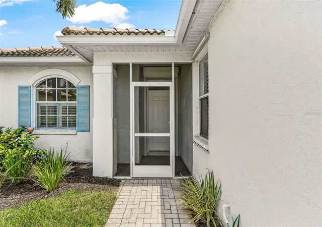 Photo 4 of Single family home for sale at 17762 Courtside Landings Cir, Punta Gorda, FL 33955 | MLS# C7528067 | Listing updated on 2026-07-20