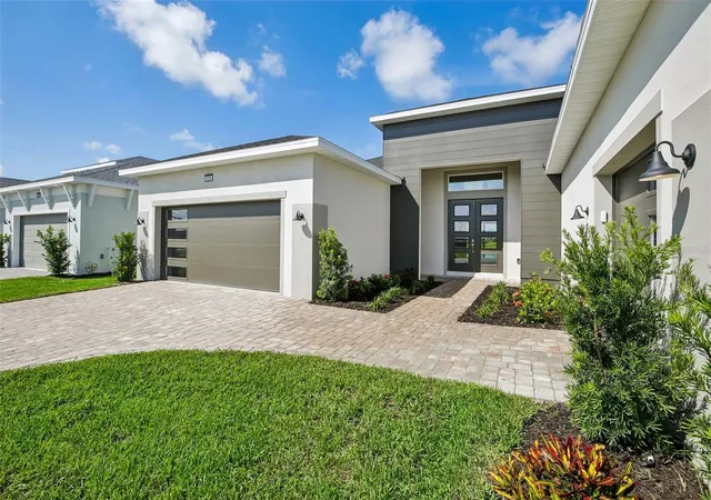 Homes for sale in Parrish, FL | 8255 Golden Beach Ct, Parrish, FL 34219 | MLS# TB8526019