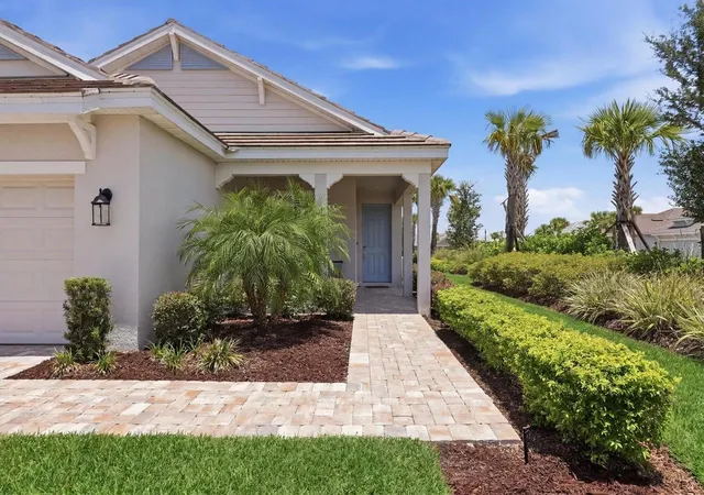 Photo 2 of Single family home for sale at 5229 Savino Cir, PALMETTO, FL 34221 | MLS# A4699077 | Listing updated on 2026-10-09