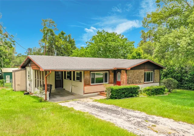 Photo 2 of Single family home for sale at 2405 Ne 2nd Street, Ocala, FL 34470 | MLS# R4911567 | Listing updated on 2026-08-05