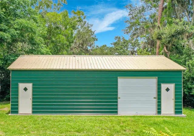 Photo 3 of Single family home for sale at 2405 NE 2nd Street, Ocala, FL 34470 | MLS# R4911567 | Listing updated on 2026-08-05