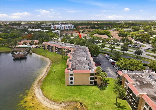 Homes for sale in Margate, FL | 5605 Coral Lake Dr #105, Margate, FL 33063 | MLS# G5114678