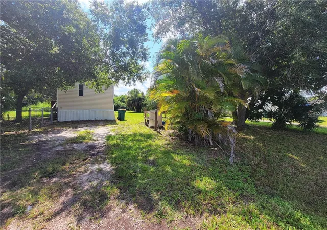 3rd image of 5504 Wilson Dr, Punta Gorda, FL 33982 | MLS# C7528070