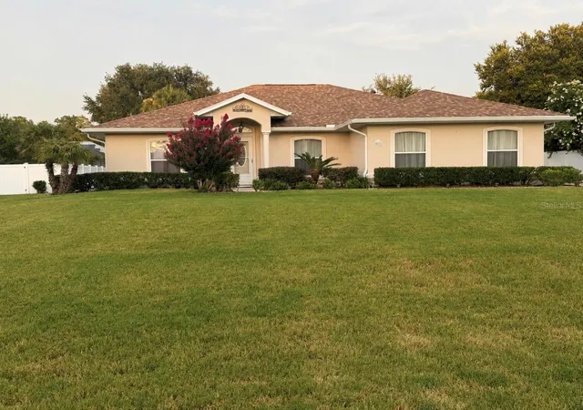 Photo 2 of Single family home for sale at 4025 Ne 14th Court, Ocala, FL 34479 | MLS# A4699081 | Listing updated on 2026-07-16
